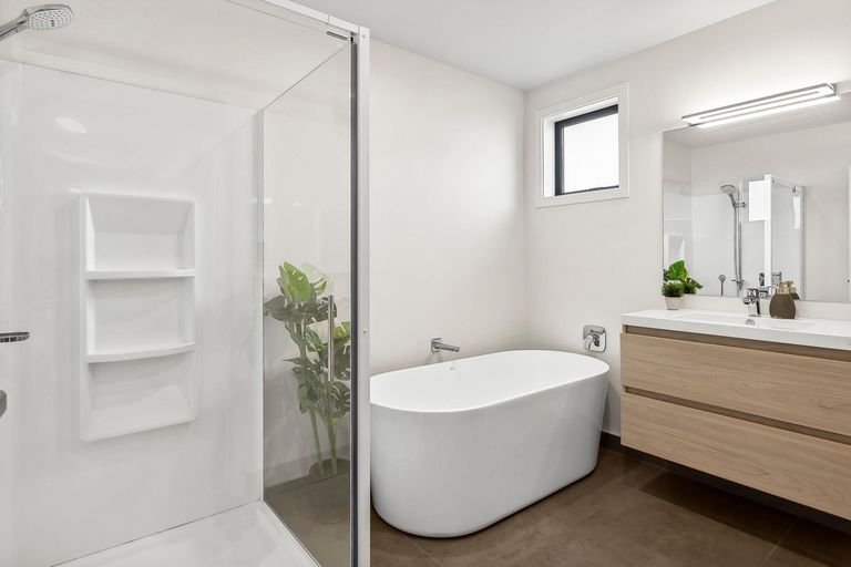 Photo of property in 4 Kahu Close, Wanaka, 9305