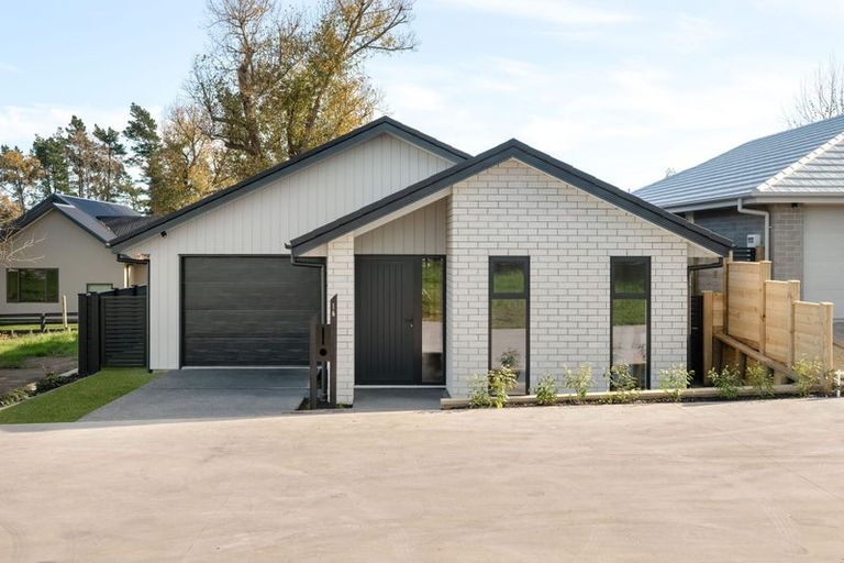 Photo of property in 16 Te Ia Terrace, Cambridge, 3434