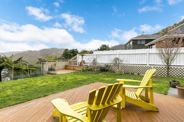 Photo of property in 61 Satara Crescent, Khandallah, Wellington, 6035