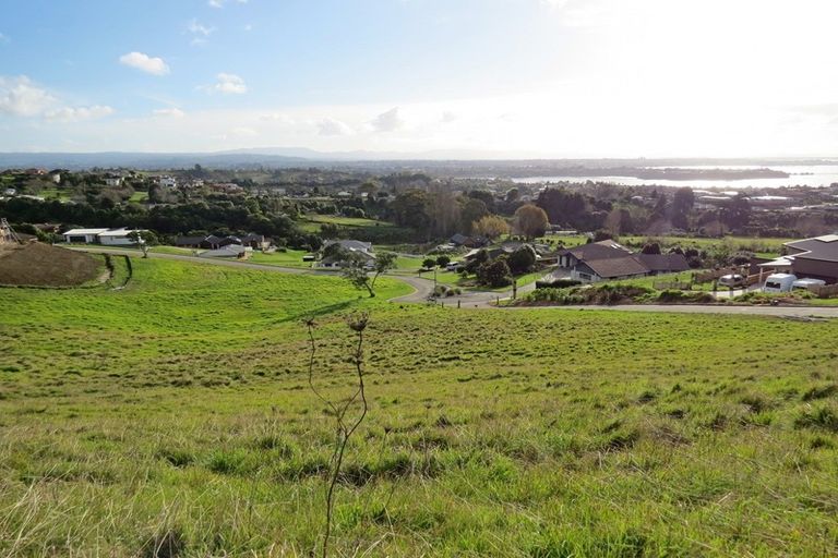 Photo of property in 64r Oceana Drive, Welcome Bay, Tauranga, 3175