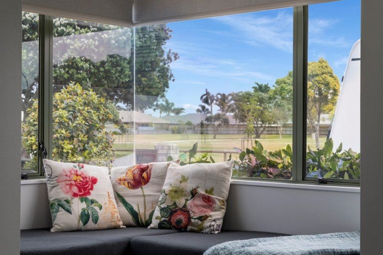 Photo of property in 100a Pacific View Road, Papamoa Beach, Papamoa, 3118