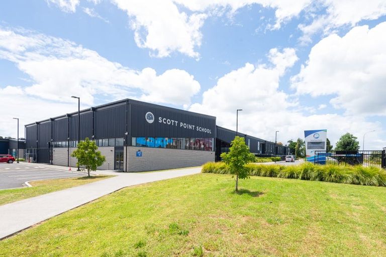 Photo of property in 31 Turret Lane, Hobsonville, Auckland, 0616