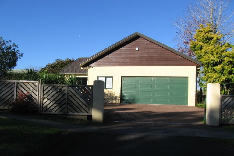 Photo of property in 14b O'neills Road, Swanson, Auckland, 0612