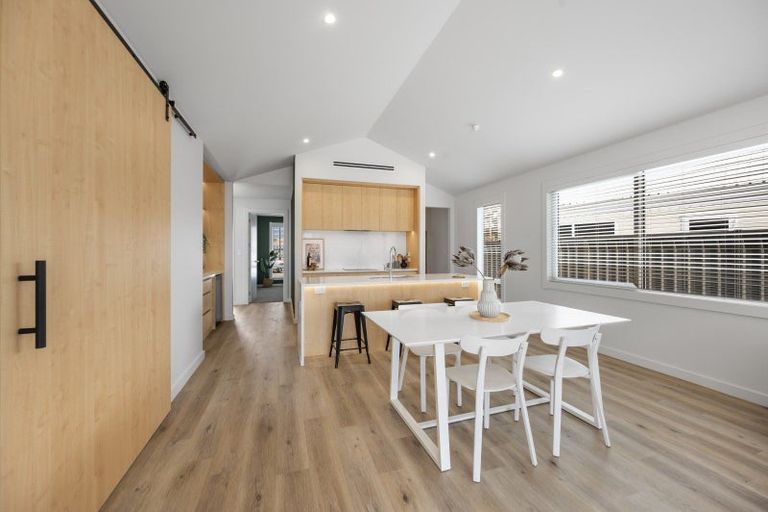 Photo of property in 102 Pelorus Avenue, Poraiti, Napier, 4182