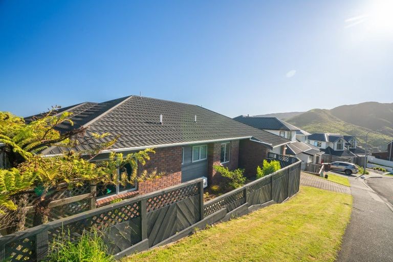 Photo of property in 3 Kapil Grove, Khandallah, Wellington, 6035