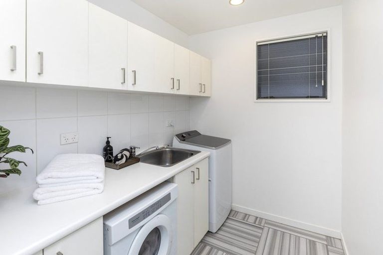 Photo of property in 11a Te Awakura Terrace, Mount Pleasant, Christchurch, 8081