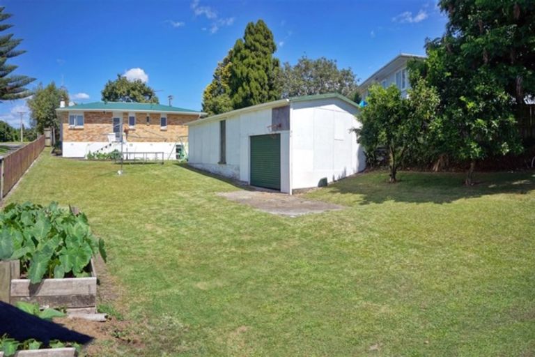 Photo of property in 16 Herbert Street, Te Puke, 3119