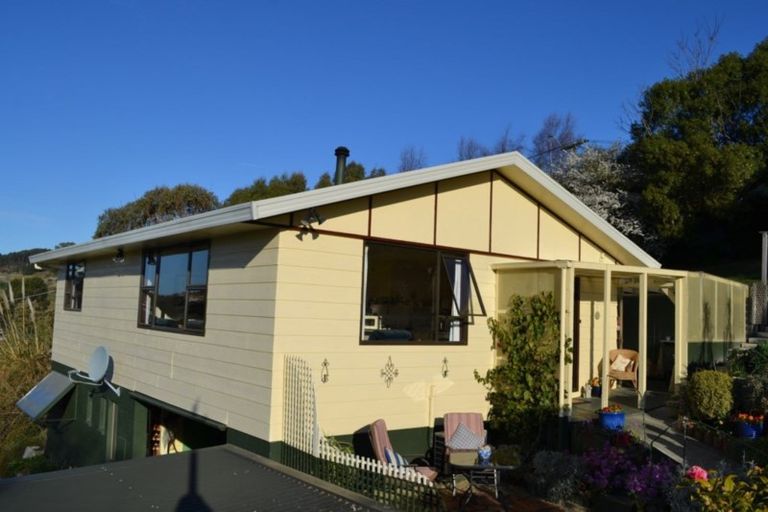 Photo of property in 42 Jessop Street, South Hill, Oamaru, 9400