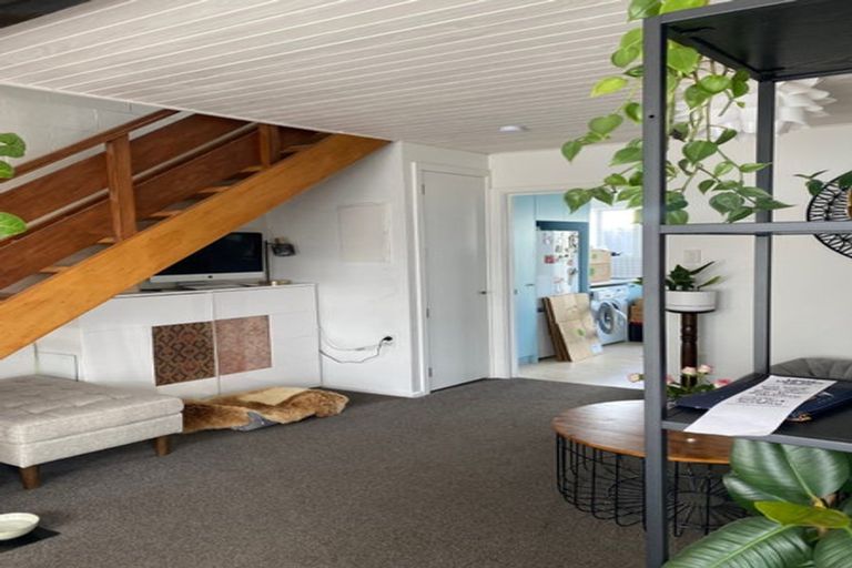 Photo of property in 2/129 Champion Street, Edgeware, Christchurch, 8013