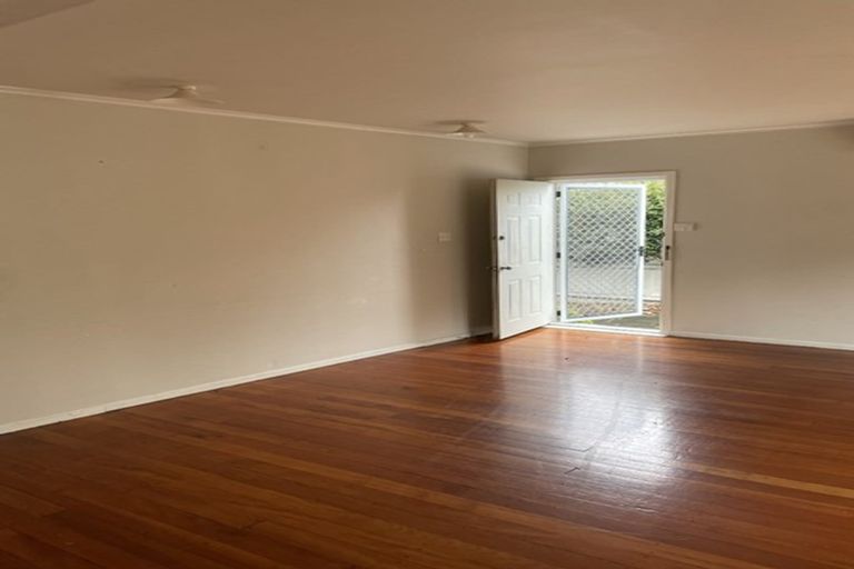 Photo of property in 1/8 Kelvin Road, Papakura, 2110
