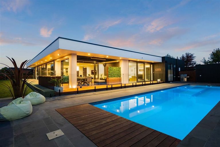 Photo of property in 2 Mersham Drive, Prebbleton, 7604