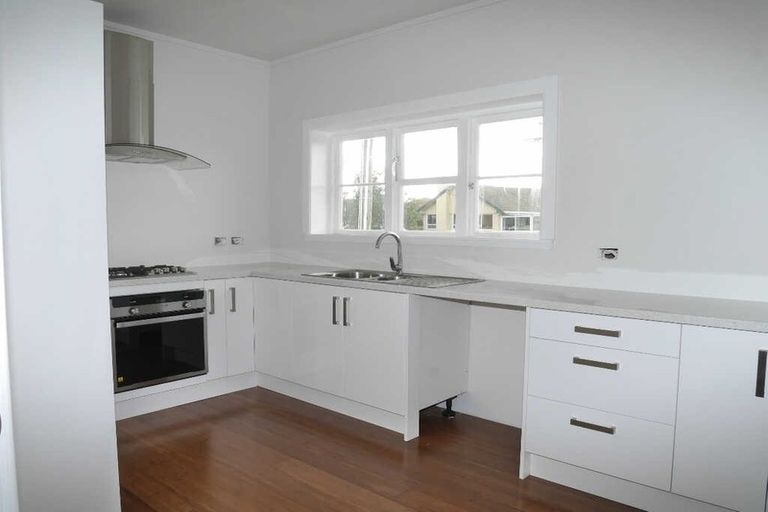 Photo of property in 30 Michael Road, Paraparaumu Beach, Paraparaumu, 5032