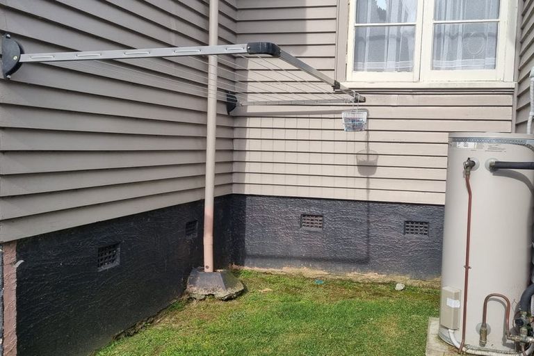 Photo of property in 309 Great North Road, Henderson, Auckland, 0612