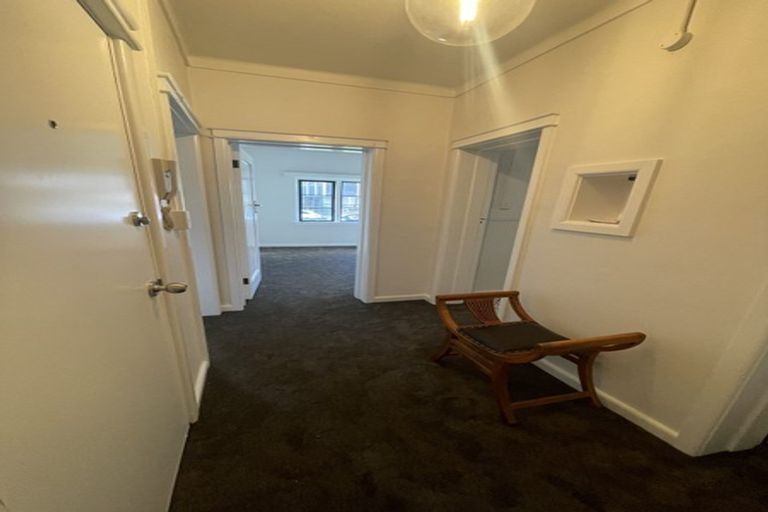 Photo of property in Westhaven Apartments, 127u1 Molesworth Street, Thorndon, Wellington, 6011