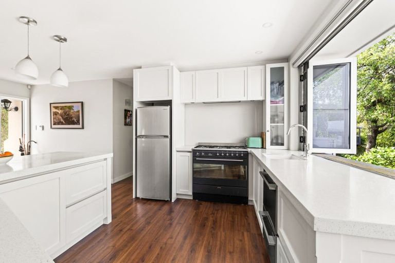 Photo of property in 33 Simla Terrace, Hospital Hill, Napier, 4110