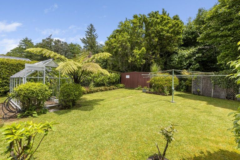 Photo of property in 14 Tainui Terrace, Inglewood, 4330