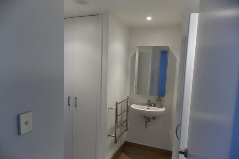 Photo of property in Soho Apartments, 1011/74 Taranaki Street, Te Aro, Wellington, 6011