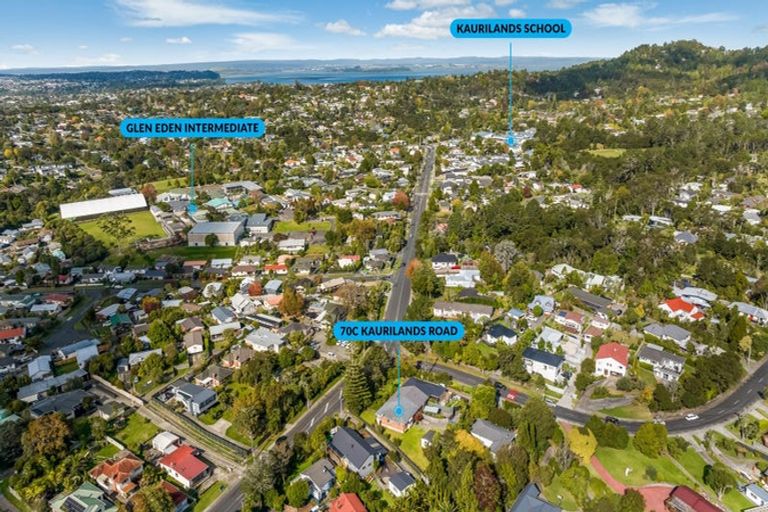 Photo of property in 70 Kaurilands Road, Titirangi, Auckland, 0604