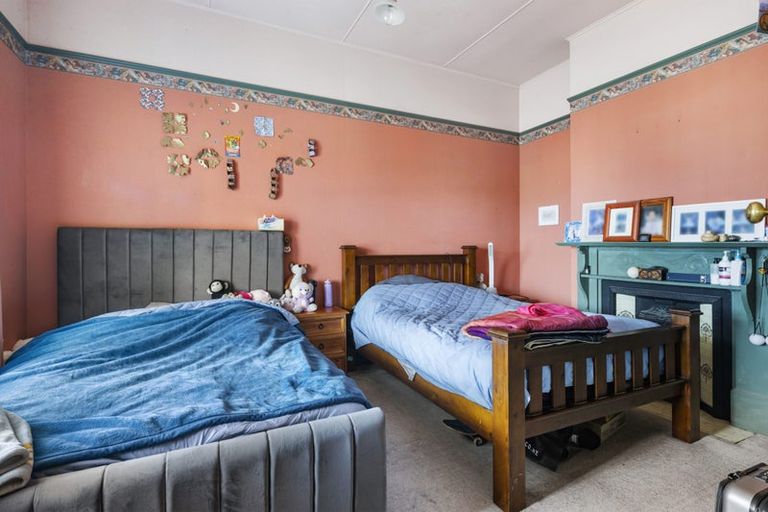 Photo of property in 12 Wha Street, Lyall Bay, Wellington, 6022