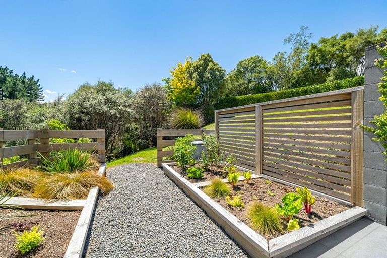Photo of property in 13 Marua Palm Grove, Timberlea, Upper Hutt, 5018