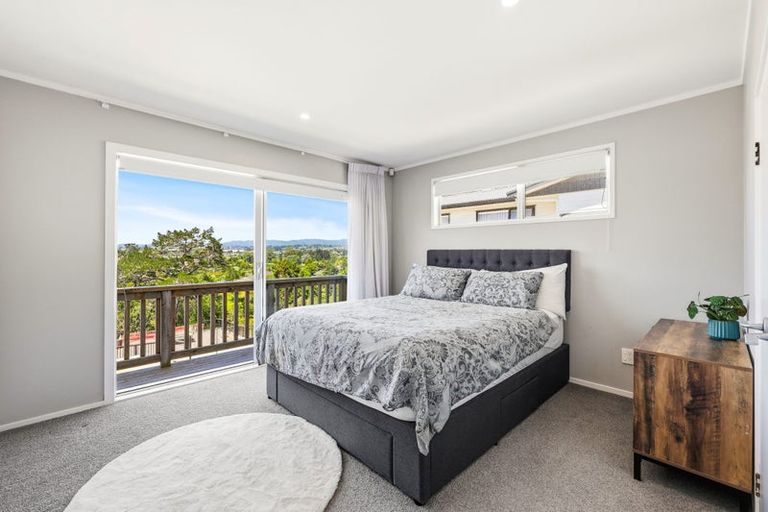 Photo of property in 54 Chorley Avenue, Massey, Auckland, 0614