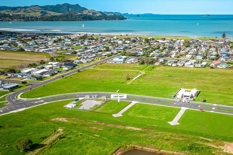 Photo of property in 179 Kupe Drive, Whitianga, 3510