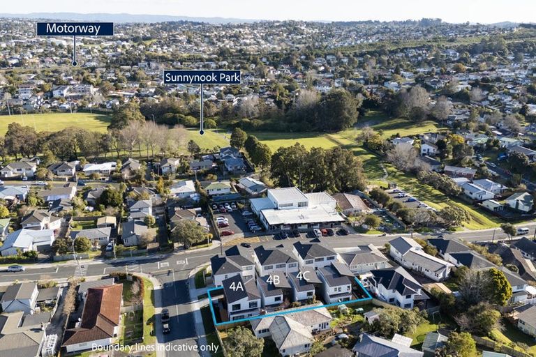 Photo of property in 4c Lyford Crescent, Sunnynook, Auckland, 0620