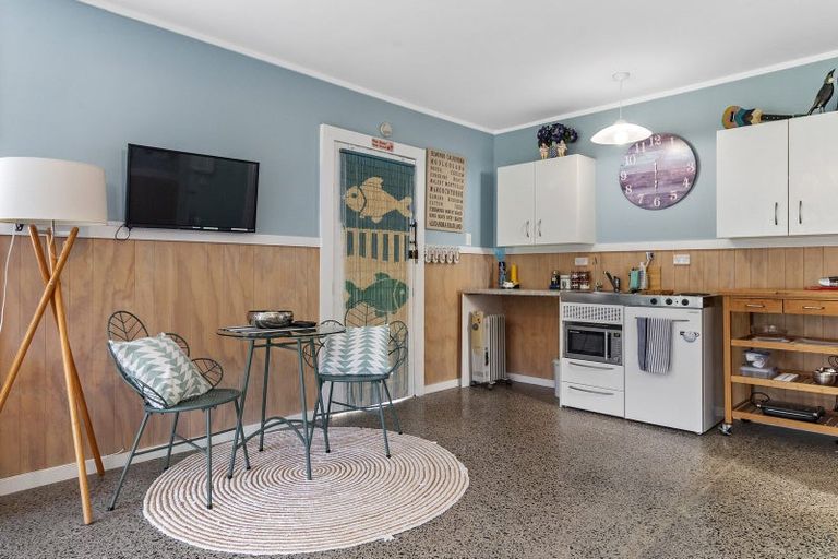 Photo of property in 403 Harbour View Road, Whangamata, 3620