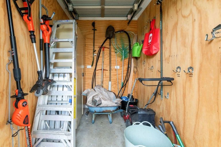 Photo of property in 11 Byron Brown Place, Otaki Beach, Otaki, 5512