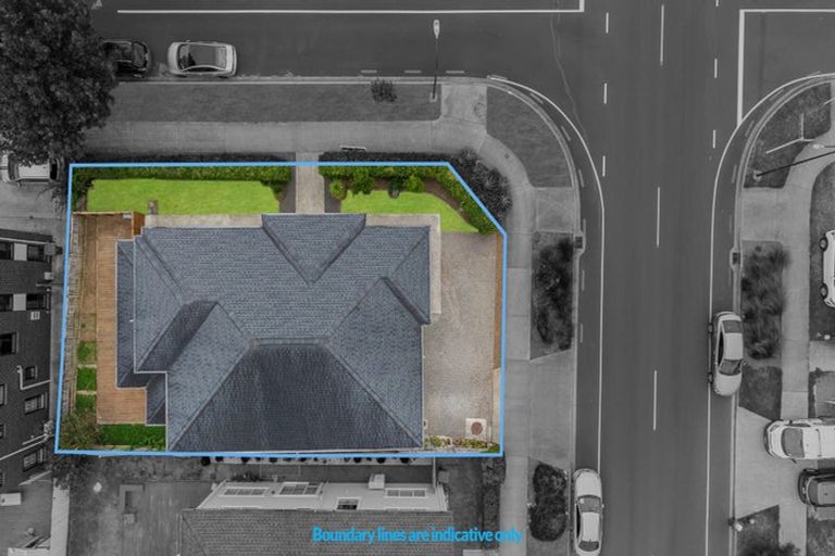 Photo of property in 76 Donegal Park Drive, Flat Bush, Auckland, 2019
