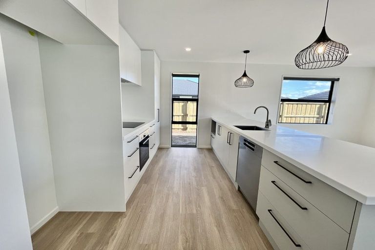 Photo of property in 21 Longore Way, Rolleston, 7614