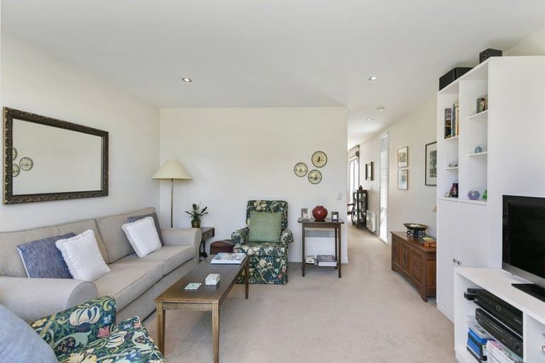 Photo of property in Altar Apartments, 44/120u Rintoul Street, Newtown, Wellington, 6021