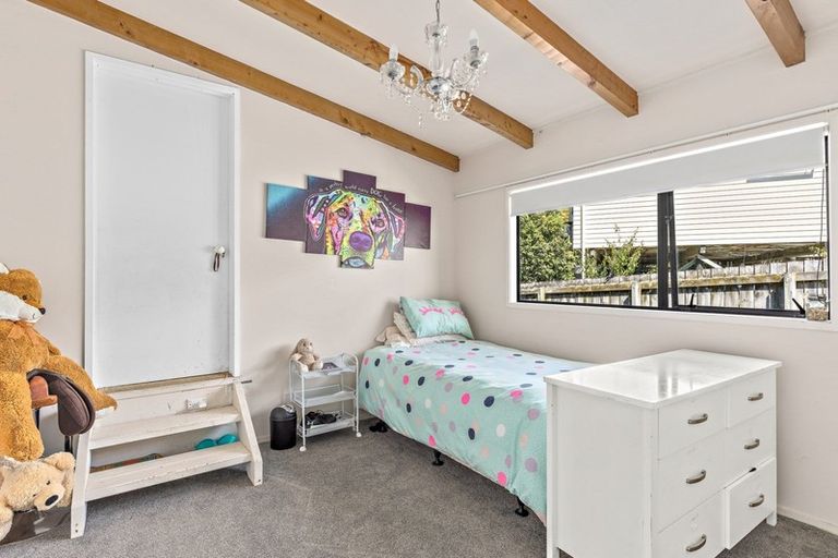 Photo of property in 23 Hinemoa Place, Snells Beach, 0920