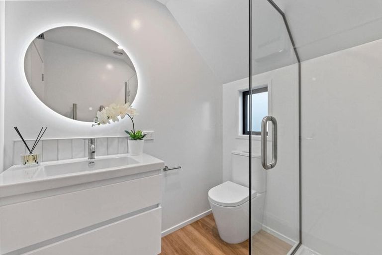 Photo of property in 24 Royal Crescent, Saint Kilda, Dunedin, 9012