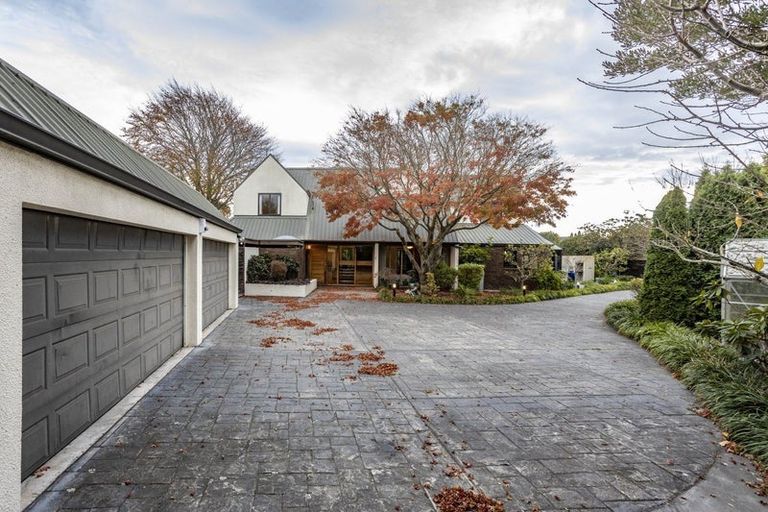 Photo of property in 5 Abbotts Place, Avonhead, Christchurch, 8042