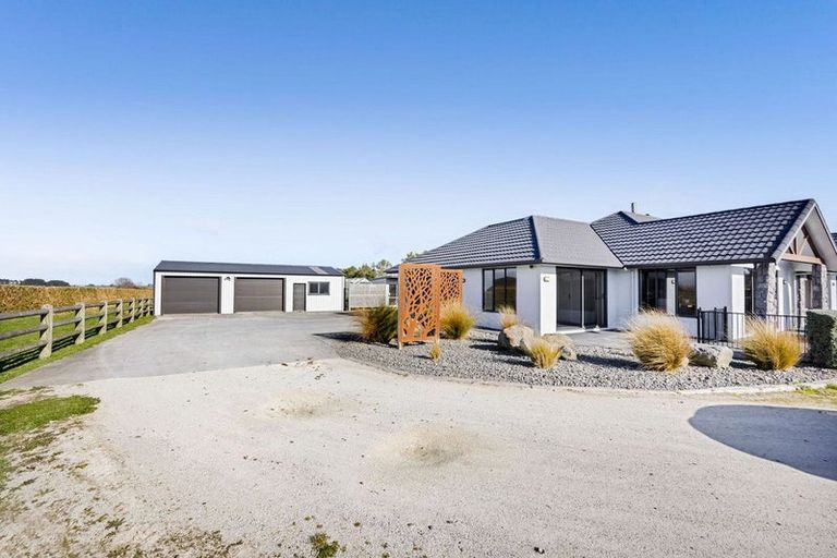 Photo of property in 105 Mawhitiwhiti Road, Normanby, Hawera, 4675