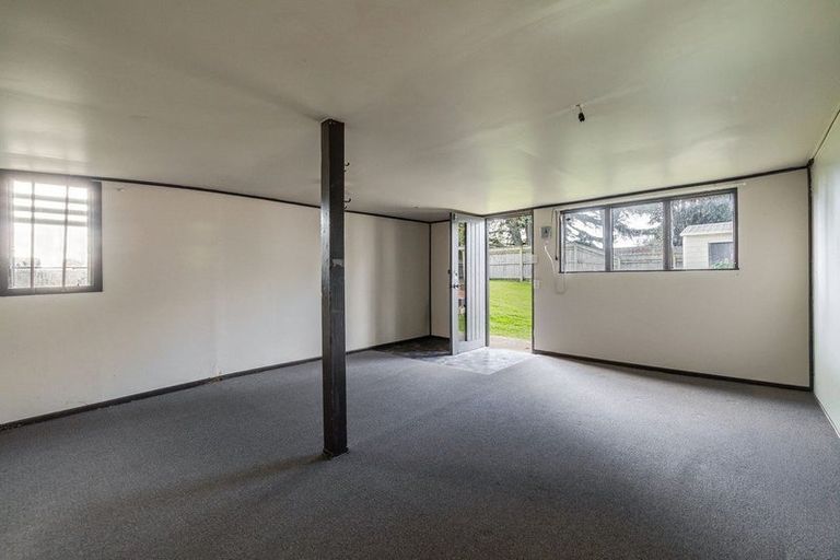 Photo of property in 97 Benmore Avenue, Cloverlea, Palmerston North, 4412