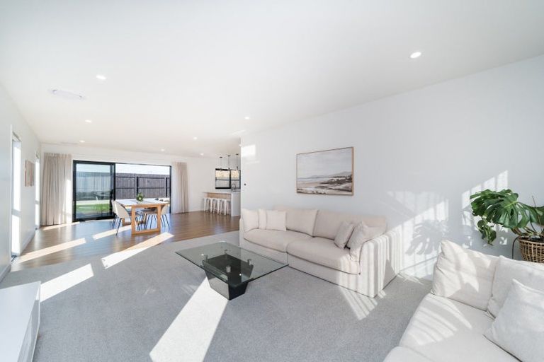 Photo of property in 78 Freedom Drive, Kelvin Grove, Palmerston North, 4470