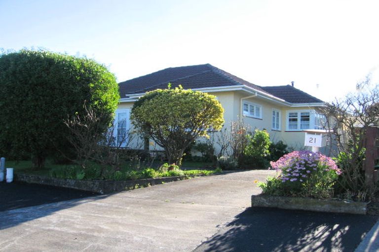 Photo of property in 21 Milton Street, Roslyn, Palmerston North, 4414
