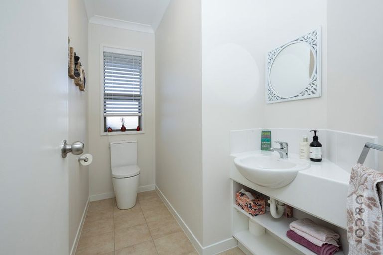 Photo of property in 19 Solan Drive, Waimauku, 0812