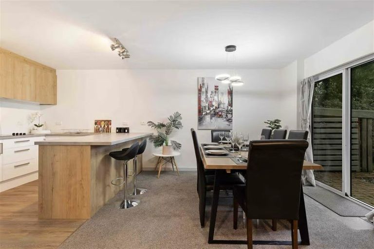 Photo of property in 39/37 Hallenstein Street, Queenstown, 9300