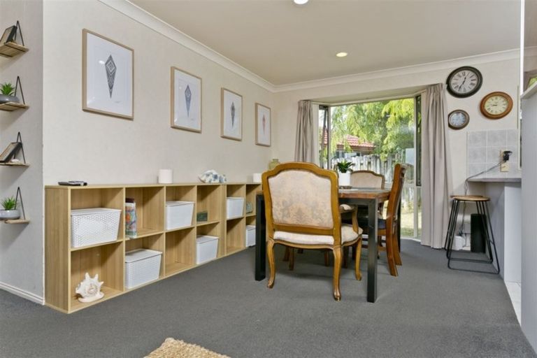 Photo of property in 37 Martin Jugum Lane, Ranui, Auckland, 0612
