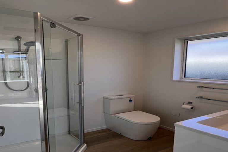 Photo of property in 18 Derrett Place, Saint Martins, Christchurch, 8022