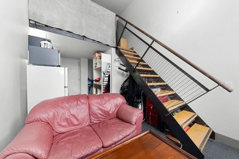 Photo of property in Urbane Apartments, 30/29 Webb Street, Mount Cook, Wellington, 6011