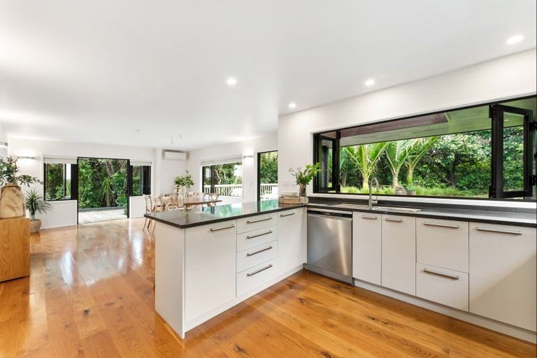 Photo of property in 33 Tongue Farm Road, Matakana, Warkworth, 0985