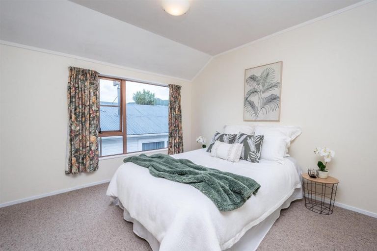 Photo of property in 4b Earp Street, Johnsonville, Wellington, 6037