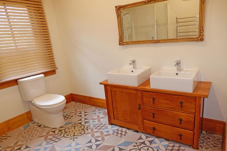 Photo of property in 30 Burnett Street, Oxford, 7430