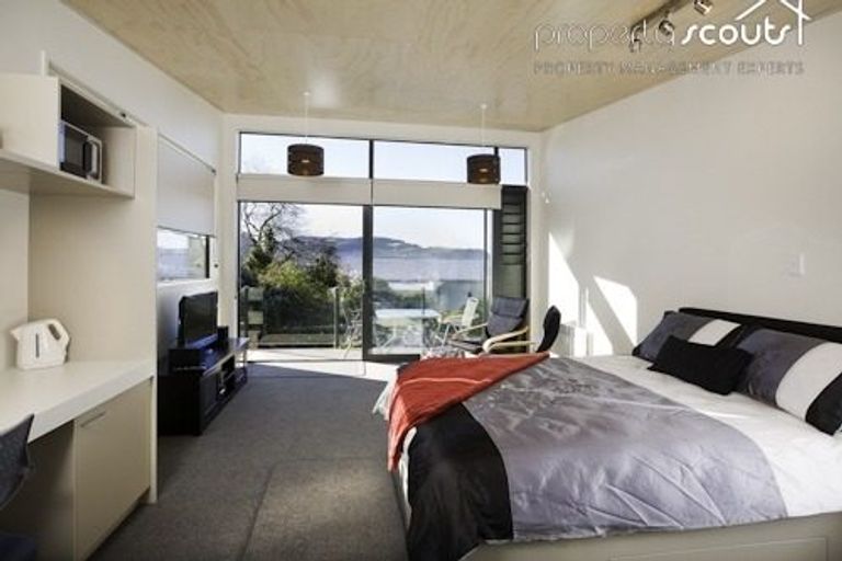 Photo of property in 1/120 London Street, Dunedin Central, Dunedin, 9016