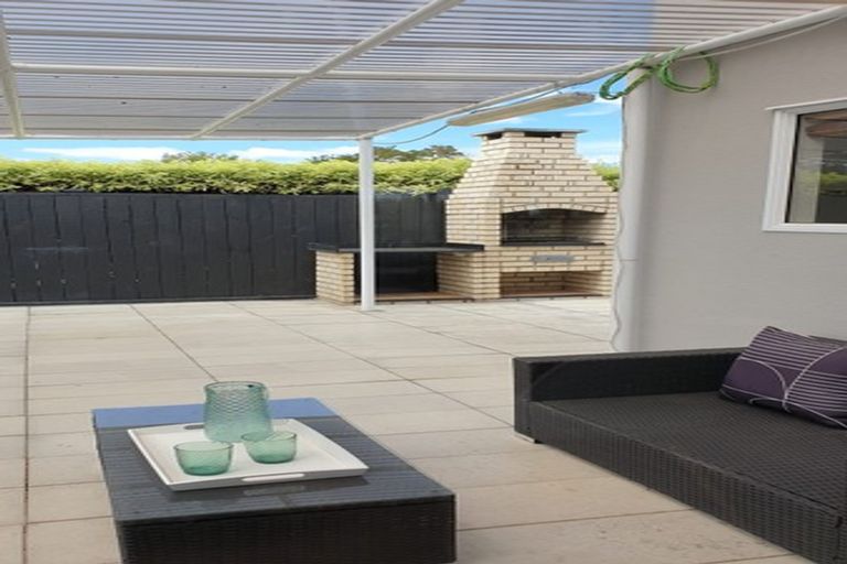 Photo of property in 313 Hobsonville Road, Hobsonville, Auckland, 0618