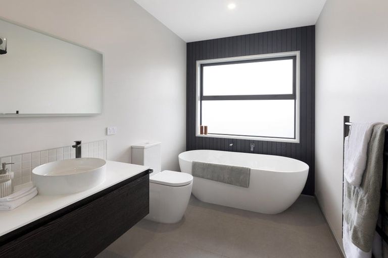 Photo of property in 7 Oakbridge Boulevard, Marshland, Christchurch, 8051